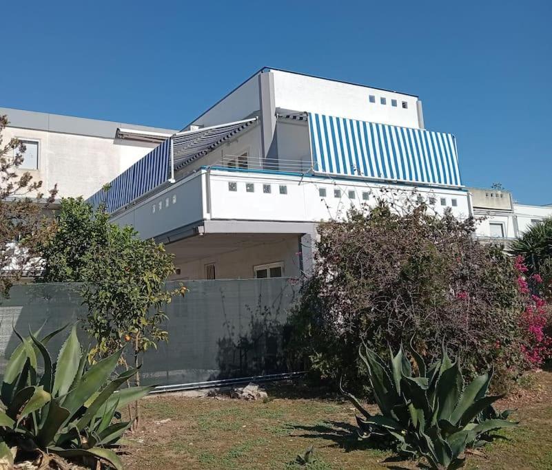 La Maison De Monique Policoro Exterior foto